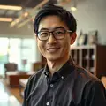 カスタマーサービスマネージャー 山本健二のポートレート
